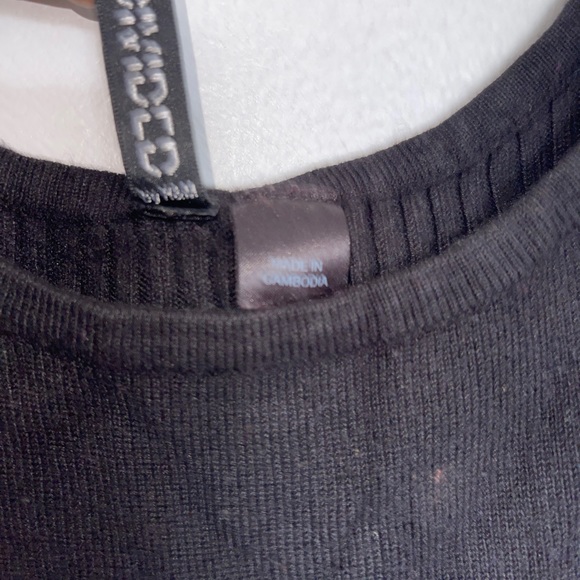 Short Ribbed Dress - Picture 3 of 4